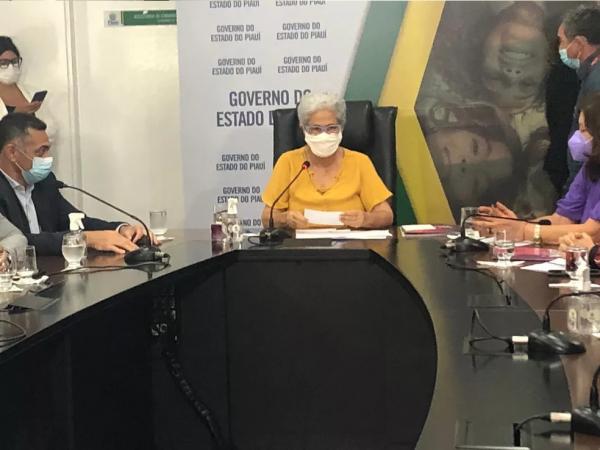 Governadora do Piau&iacute;, Regina Sousa, durante lan&ccedil;amento de laborat&oacute;rio de estudos de combate a viol&ecirc;ncia contra mulher.(Imagem:Layza Mour&atilde;o/ g1 PI)