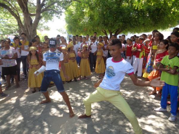 Escolas municipais desenvolvem atividades na Semana da Consci&ecirc;ncia Negra.(Imagem:FlorianoNews)