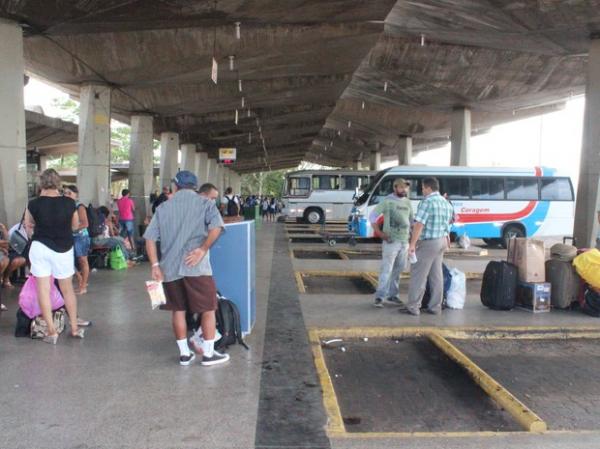Empresas refor&ccedil;aram frota para atender demanda de Natal.(Imagem:Catarina Costa/G1 PI)