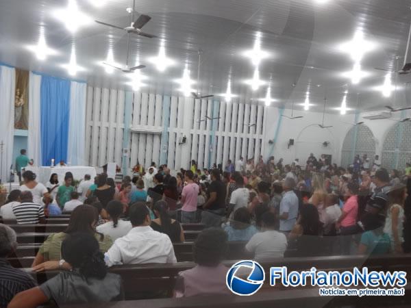 Missa marca encerramento do 13&ordm; Cerco de Jeric&oacute; na Par&oacute;quia Nossa Senhora das Gra&ccedil;as.(Imagem:FlorianoNews)