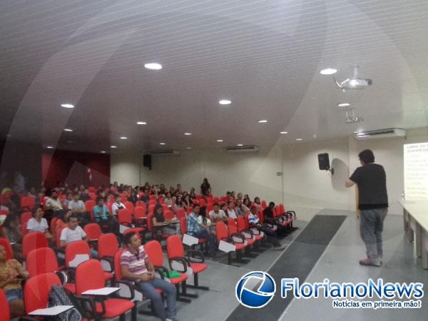 Realizado I Encontro de Pol&iacute;ticas P&uacute;blicas de Juventude em Floriano.(Imagem:FlorianoNews)
