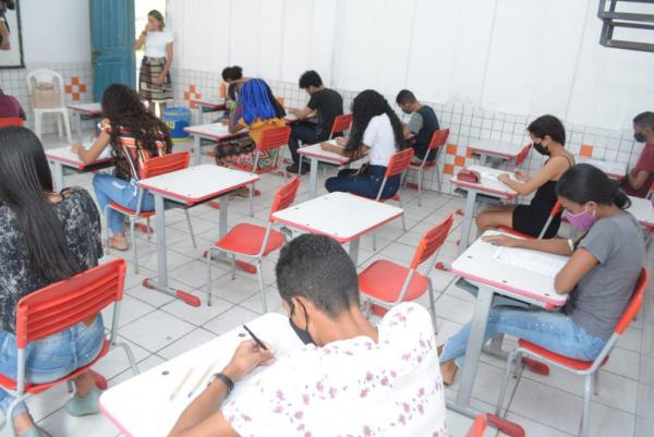 Alunos do 9º ano concorrem a bolsa de estudos do Colégio Madre Teresa