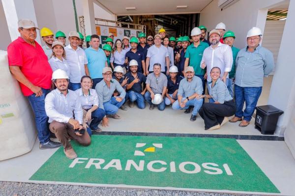 Durante inauguração de algodoeira, Rafael destaca importância da agroindústria