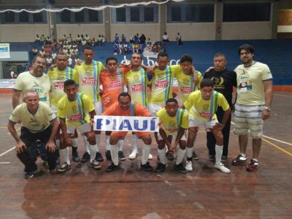 Delegação de Floriano vence torneio de futsal nas XXI Olimpíadas Especiais das Apaes