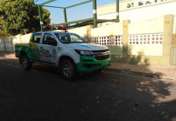 Criança fica ferida em acidente entre automóvel e motocicleta em Floriano