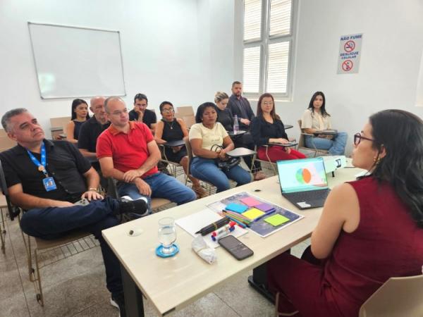 Prefeitura de Floriano promove oficina t&eacute;cnica para constru&ccedil;&atilde;o do Plano de Coleta Seletiva Municipal.(Imagem:Secom)