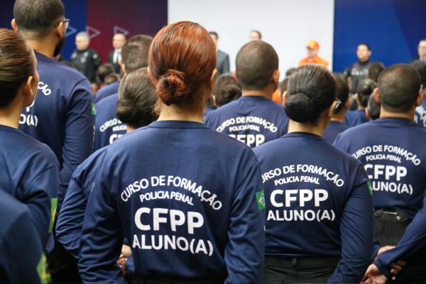 Secretaria da Justiça inicia curso para policiais penais e anuncia quatro novas unidades prisionais
