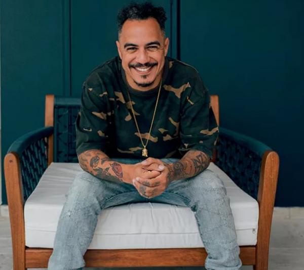 Marcelo D2: "É um exercício diário não ser um machista hétero babaca"