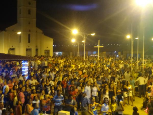 Grande público participa da festa da virada em Barão de Grajaú.(Imagem:FlorianoNews)
