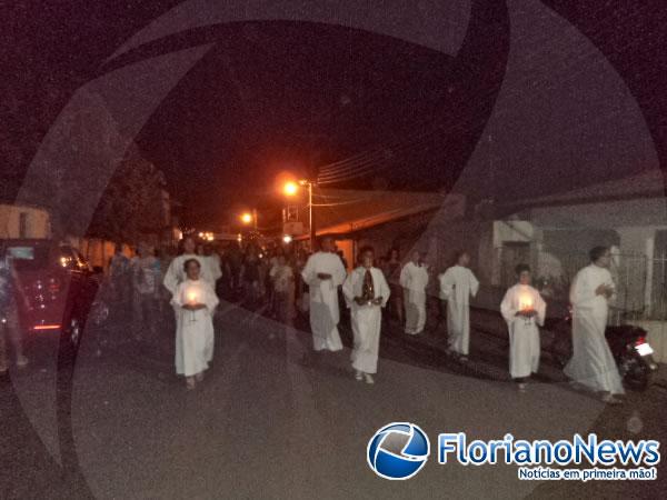 Imagem de Nossa Senhora Aparecida leva multid&atilde;o em Bar&atilde;o de Graja&uacute;.(Imagem:FlorianoNews)