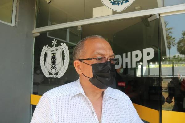  Delegado Francisco Costa, o Bar&ecirc;tta, coordenador do Departamento de Homic&iacute;dio e Prote&ccedil;&atilde;o &agrave; Pessoa (DHHP), em Teresina, Piau&iacute;.(Imagem:Lucas Marreiros/g1 )