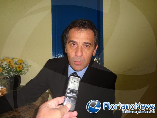 Prefeito Gilberto J&uacute;nior(Imagem:FlorianoNews)