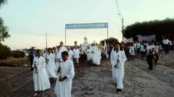  Prociss&atilde;o e missa campal encerram os festejos de Nossa Senhora de Nazar&eacute;.(Imagem:FlorianoNews)