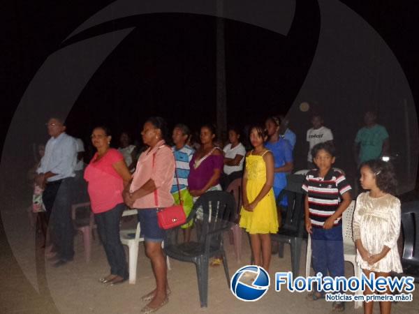 Moradores participaram de missa na localidade rural &Aacute;gua Boa. (Imagem:FlorianoNews)