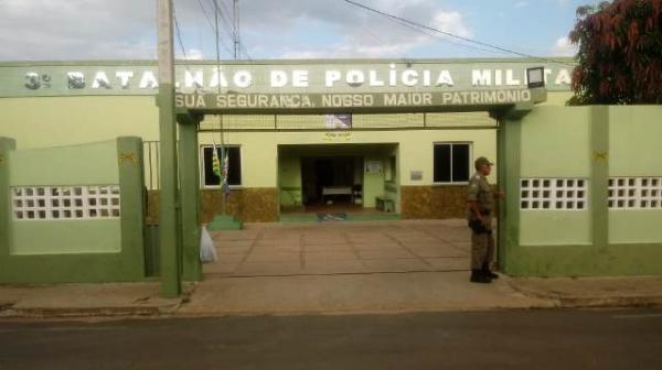 Polícia registra caso de roubo a transeunte e violência doméstica em Floriano