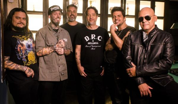 Marcus Menna encara "Duelo final" com a banda Detonautas na retomada da carreira solo