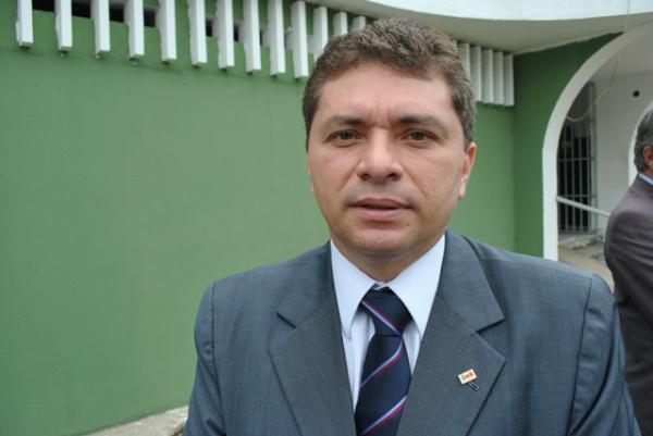 OAB do Piauí consegue no CNJ liminar que beneficia advogados de 14 Estados