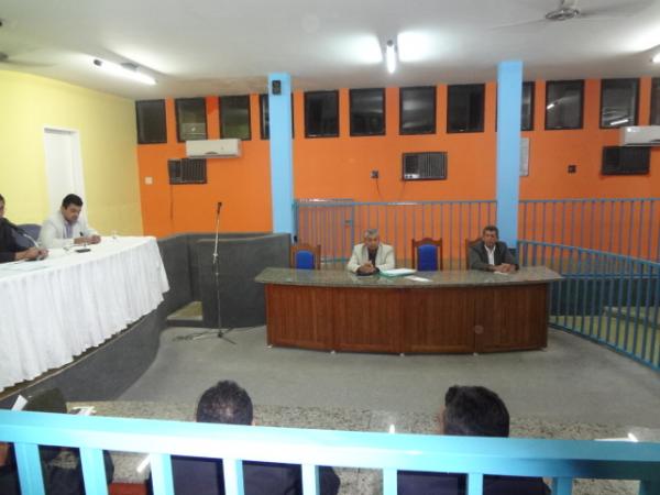 Sessão solene marca abertura do ano legislativo na Câmara Municipal de Barão de Grajaú