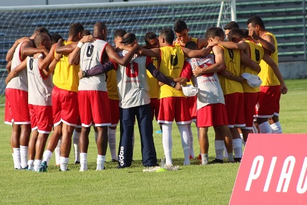 4 de Julho é o novo líder do Campeonato Piauiense