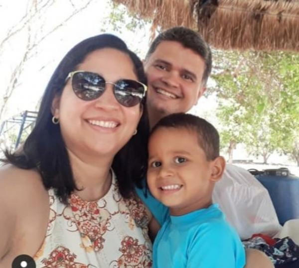 Filho de enfermeiros, Davi foi para a casa da av&oacute; em Parna&iacute;ba.(Imagem:Arquivo Pessoal/Hellen Amaral)