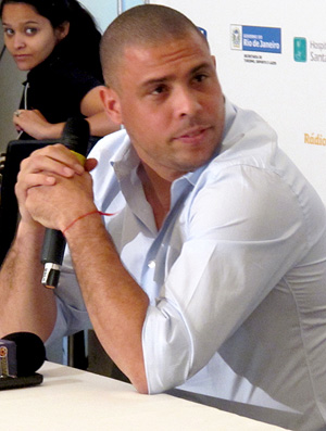 Ronaldo diz que não acompanha mais futebol: \'Estou de saco cheio\'