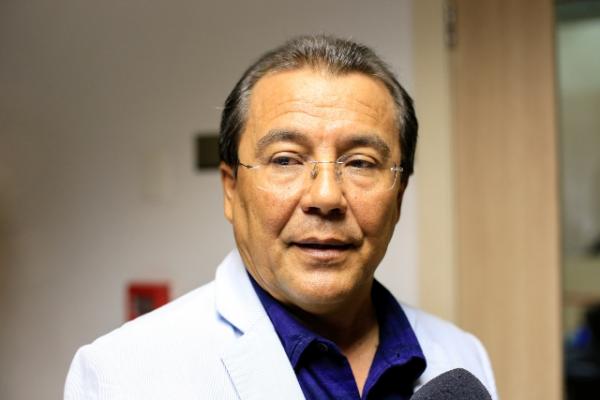 Jonas Moura apoia candidatura de Gil Carlos ao Senado