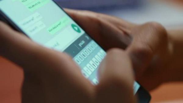 WhatsApp cria nova regra para incluir usuários em grupos