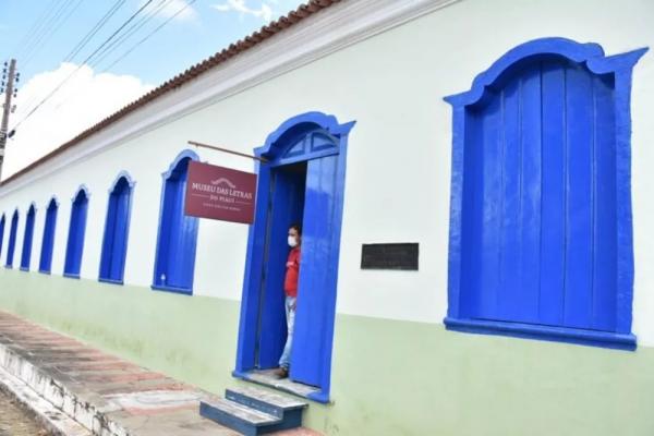 Museu que homenageia escritores e expressões típicas do Piauí é inaugurado em Amarante
