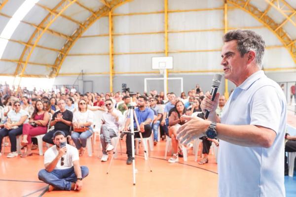 Ciro Nogueira inaugura quadra escolar e anuncia novos investimentos durante agenda pelo Piauí