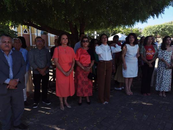 Floriano celebra 126 anos de emancipa&ccedil;&atilde;o pol&iacute;tica com hasteamento das bandeiras e missa em a&ccedil;&atilde;o de gra&ccedil;as.(Imagem:FlorianoNews)