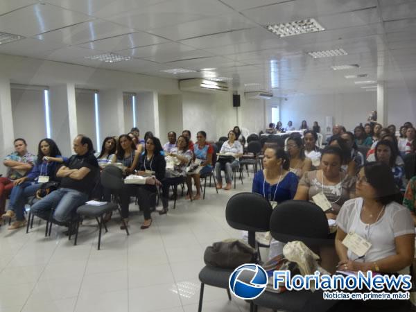 Floriano sedia VIII Semin&aacute;rio Regional de Forma&ccedil;&atilde;o de Gestores e Educadores O munic&iacute;pio de Floriano.(Imagem:FlorianoNews)