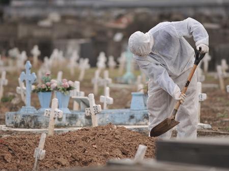 Brasil tem 80.264 mortes por Covid e 2.122.577 casos