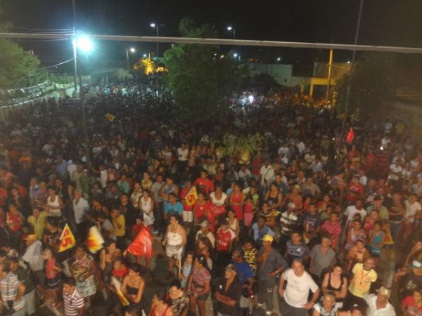 Coliga&ccedil;&atilde;o: Unidos Por Bar&atilde;o(Imagem:FlorianoNews)