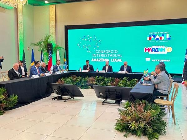Governador Themístocles Filho defende diversificação da base energética em evento do setor
