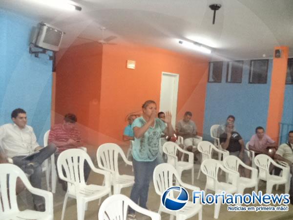 Sess&atilde;o na C&acirc;mara de Bar&atilde;o de Graja&uacute; discute Lei Or&ccedil;ament&aacute;ria para pagar os &ocirc;nibus .(Imagem:FlorianoNews)
