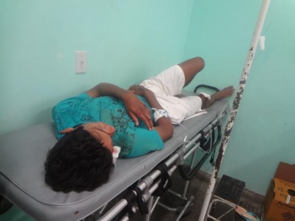 Falta de m&eacute;dicos e demora no atendimento no HRTN.(Imagem:FlorianoNews)