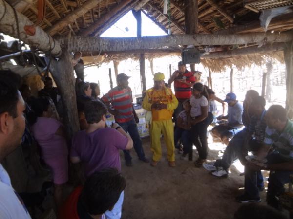 Comunidade rural Pau de Leite festejou a chegada da energia elétrica