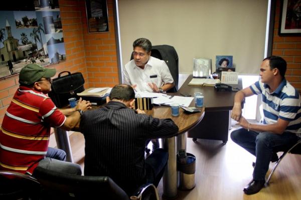 João Mádison cobra conclusão da Barragem de Atalaia