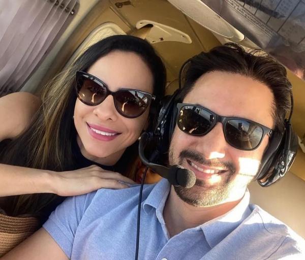  Piloto e advogado Arcedino Concesso com a esposa.(Imagem:Reprodu&ccedil;&atilde;o/Instagram )