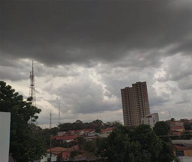 Municípios piauienses recebem alerta para chuvas e ventos fortes
