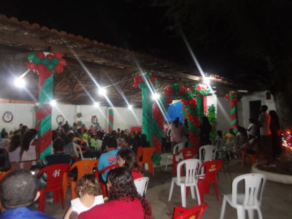 Escola Mega de Floriano realizou confraterniza&ccedil;&atilde;o de natal.(Imagem:FlorianoNews)