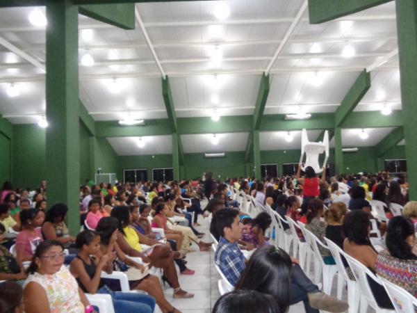 Igreja do Evangelho Quadrangular inaugura catedral da fam&iacute;lia.(Imagem:FlorianoNews)