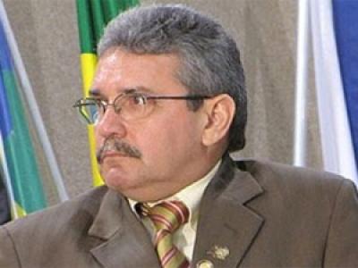 JUIZ manda empossar Edvaldo Marques prefeito de THE