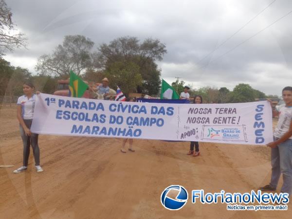 Realizada 1&ordf; Parada C&iacute;vica das escolas do campo de Bar&atilde;o de Graja&uacute;.(Imagem:FlorianoNews)