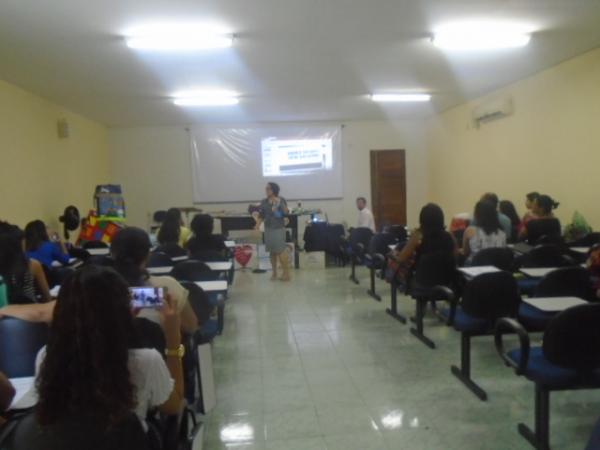 Professores participam de capacita&ccedil;&atilde;o para o Minist&eacute;rio com crian&ccedil;as.(Imagem:FlorianoNews)