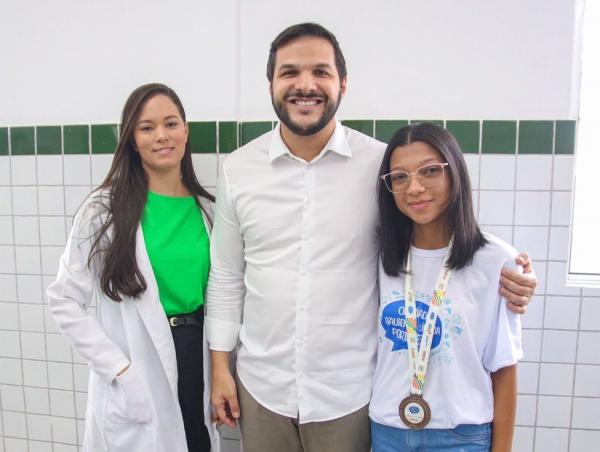 Estudante de Inhuma se destaca com conquista de medalha e bolsas de monitoria e iniciação científica