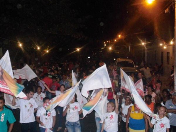 Oscar Proc&oacute;pio participa de carreata no munic&iacute;pio de Angical.(Imagem:Assessoria de Comunica&ccedil;&atilde;o)