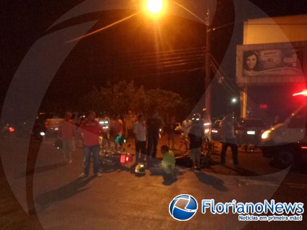 Duas motos se envolvem em acidente em Floriano.(Imagem:FlorianoNews)