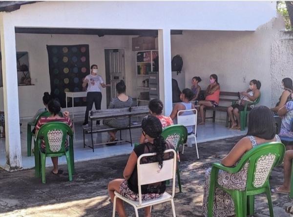 Coordenação de Saúde da Mulher promoveu roda de conversa com mulheres do município