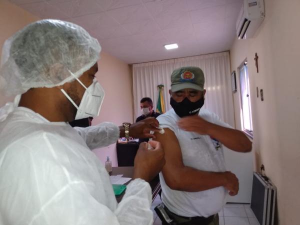 Iniciada a vacina&ccedil;&atilde;o das For&ccedil;as de Seguran&ccedil;a em Floriano(Imagem:FlorianoNews)